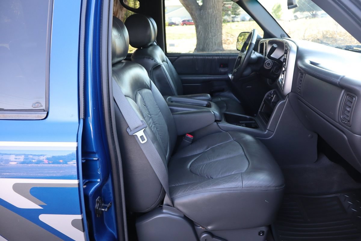 Used 2003 GMC Sierra 3500 SLE AWD/4WD image 21