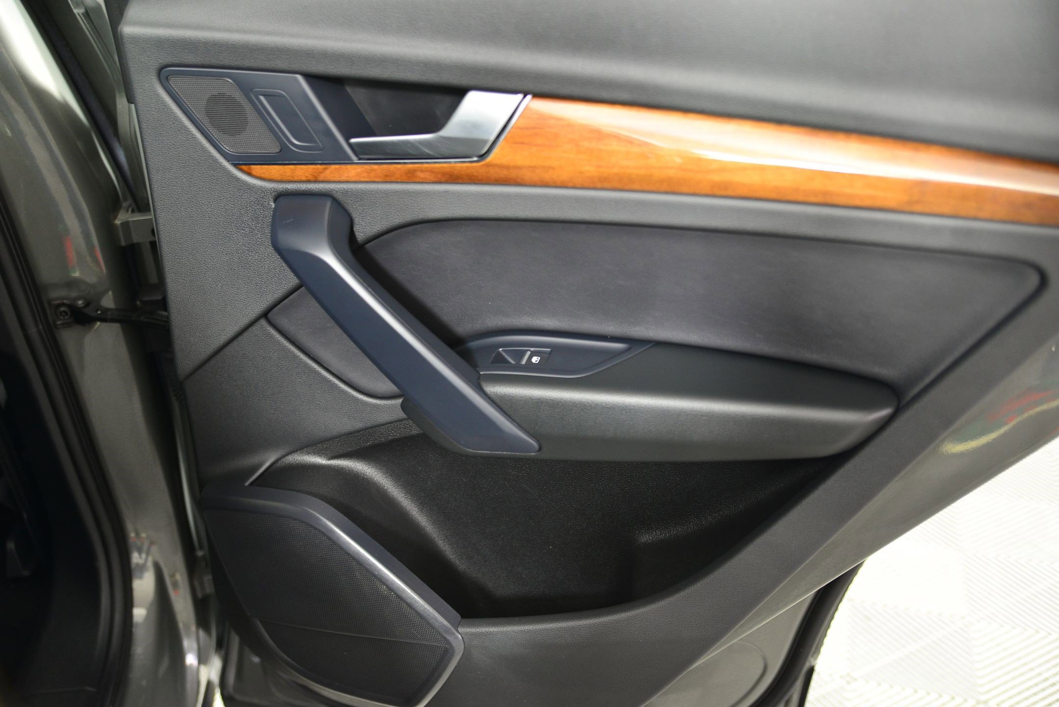 Certified 2023 Audi Q5 2.0T Premium w/ Convenience Package image 23