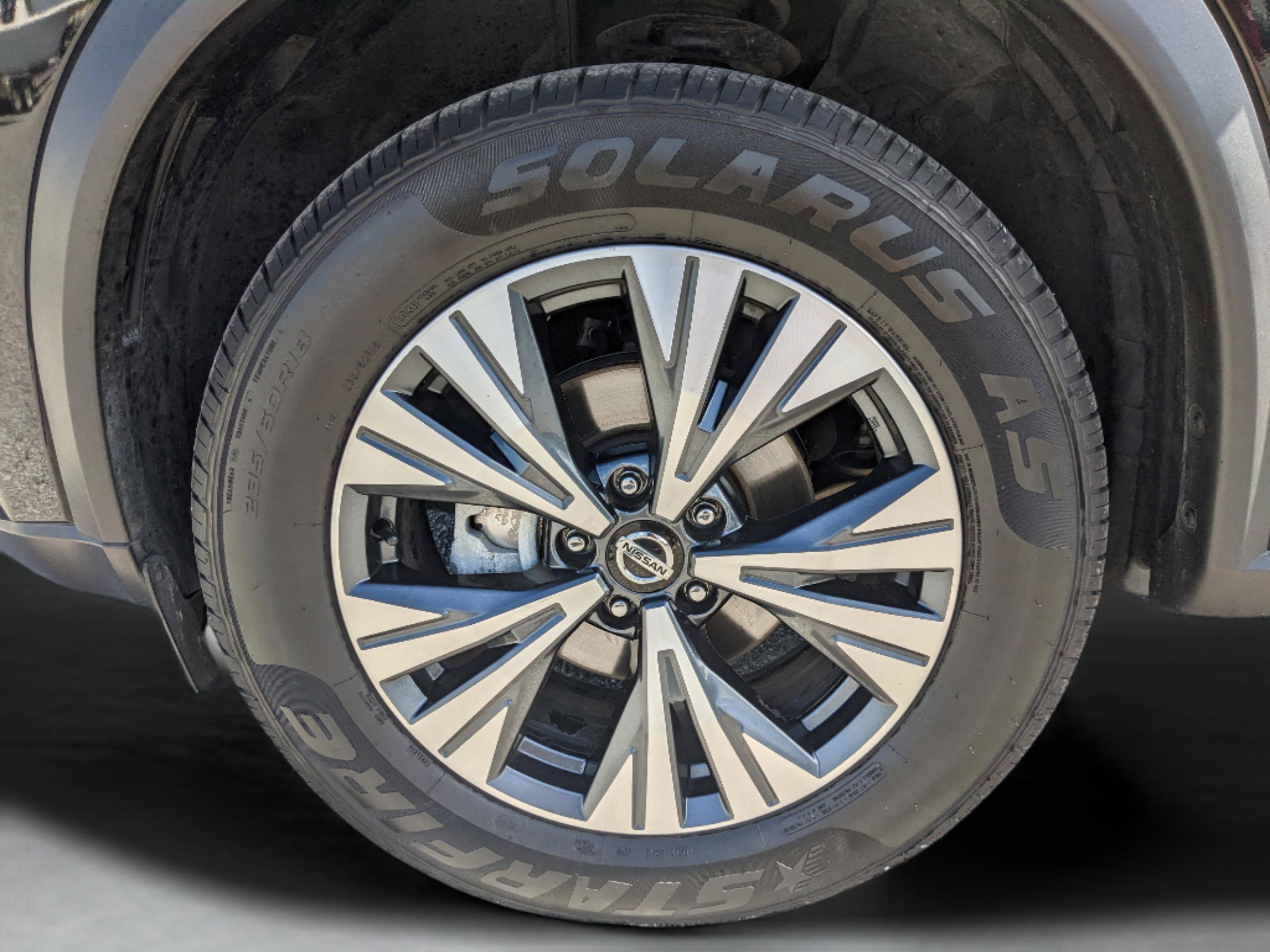 Used 2021 Nissan Rogue SV image 40