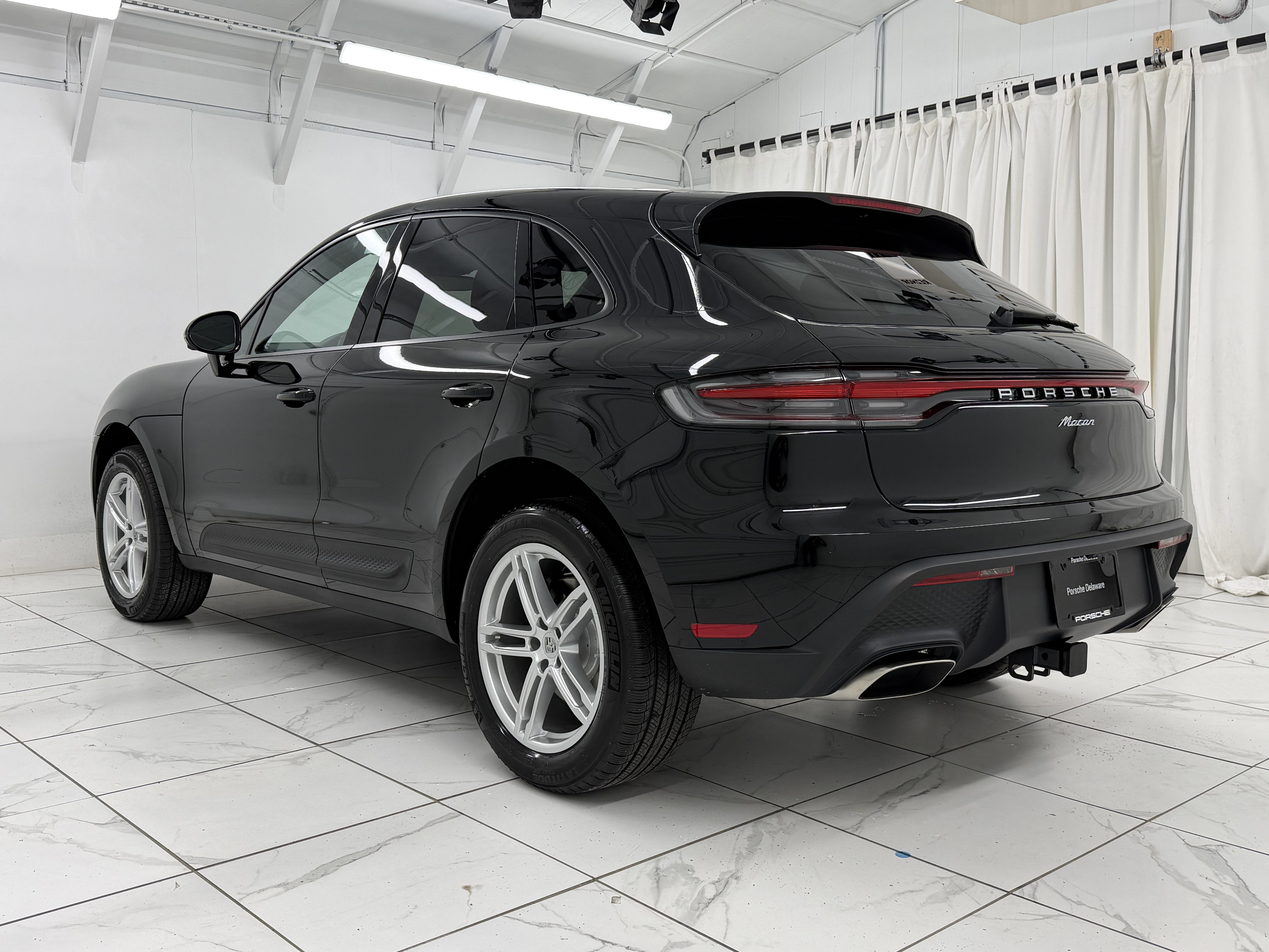New 2026 Porsche Macan image 14