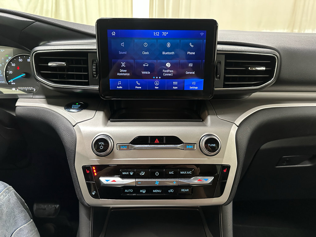 Used 2020 Ford Explorer XLT w/ Equipment Group 202A image 32