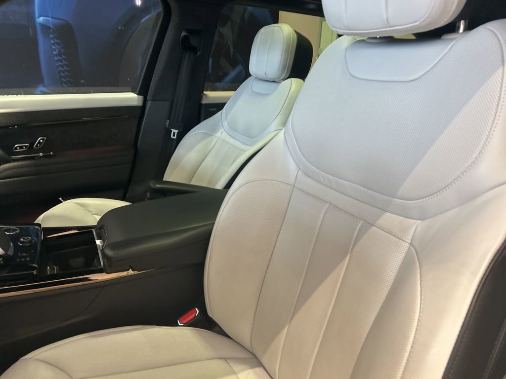 Used 2023 Land Rover Range Rover Sport First Edition image 5
