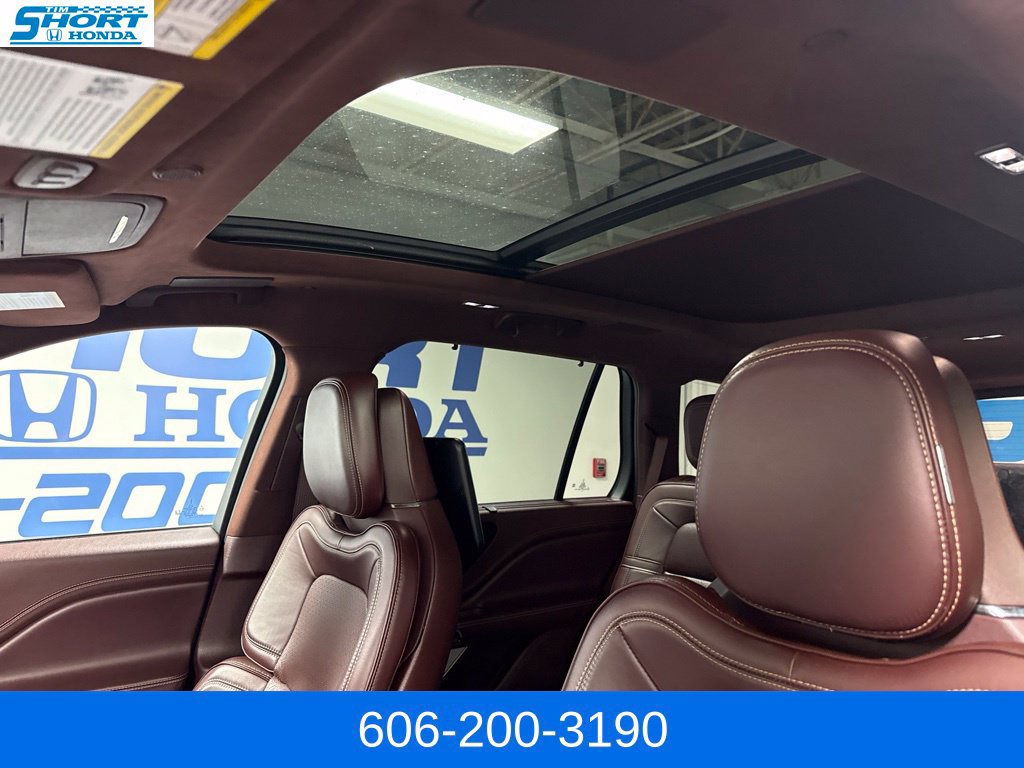 Used 2022 Lincoln Aviator Black Label Grand Touring w/ Class IV Trailer Tow Package AWD/4WD image 31