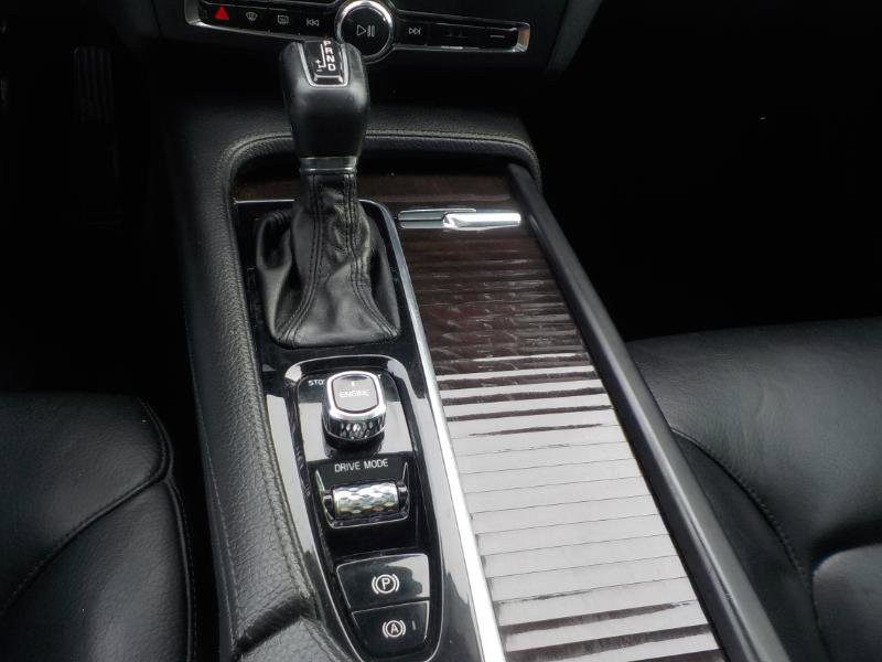 Used 2018 Volvo S90 T5 Momentum image 16