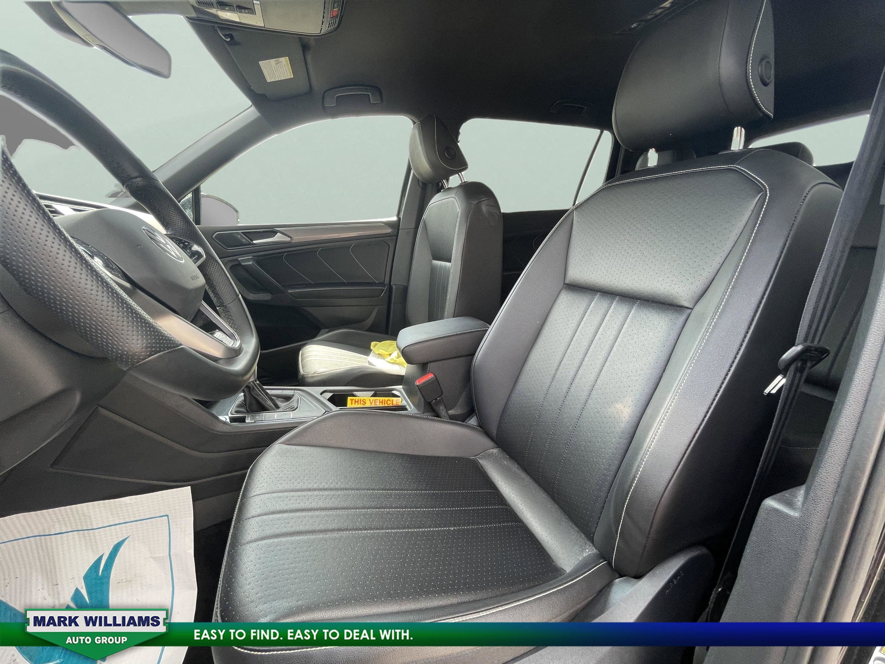 Used 2022 Volkswagen Tiguan SE R-Line image 18