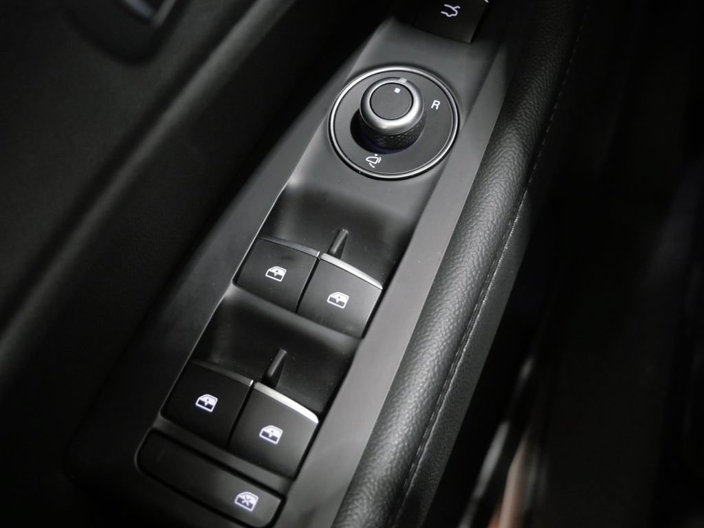 Used 2024 Alfa Romeo Stelvio Veloce AWD/4WD image 13
