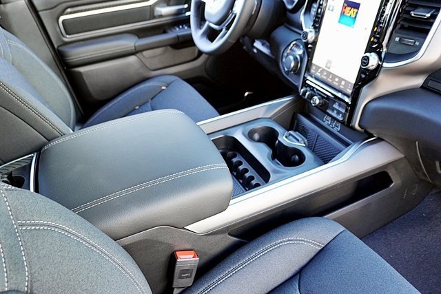 New 2026 RAM 1500 4x4 Crew Cab image 16