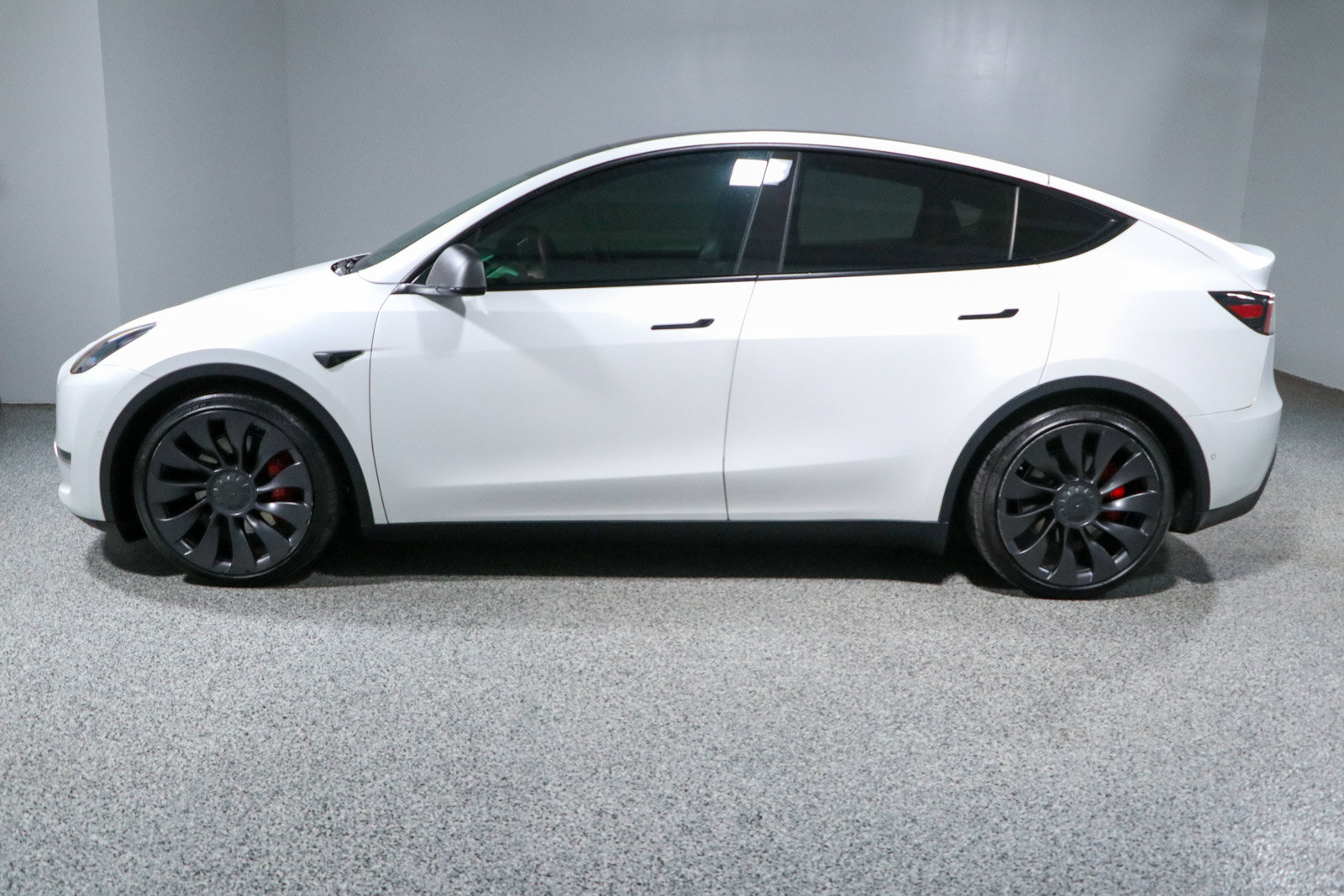 Used 2022 Tesla Model Y Performance AWD/4WD image 10