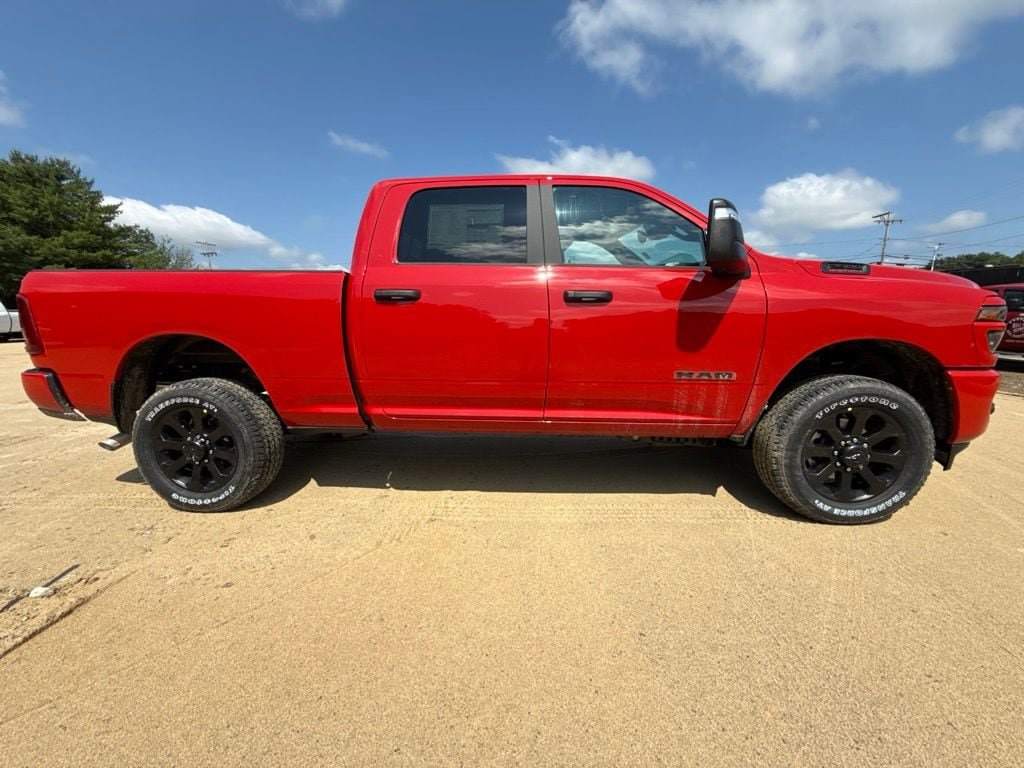 New 2026 RAM 2500 Big Horn AWD/4WD image 6