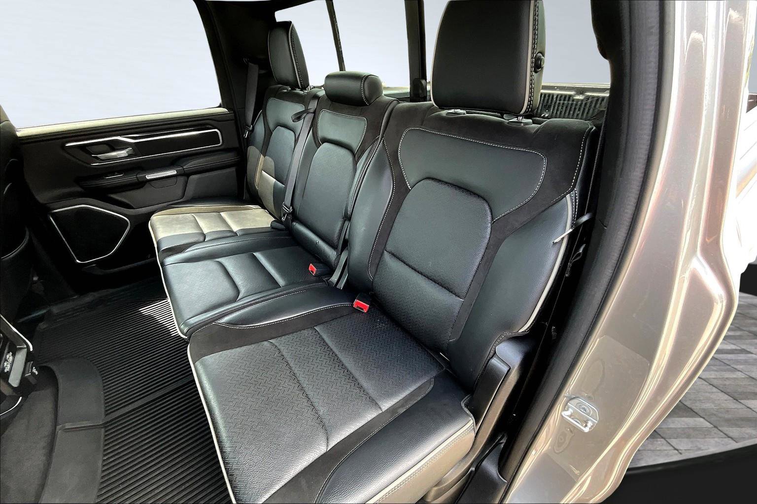 Used 2022 RAM 1500 Laramie w/ Sport Appearance Package image 18