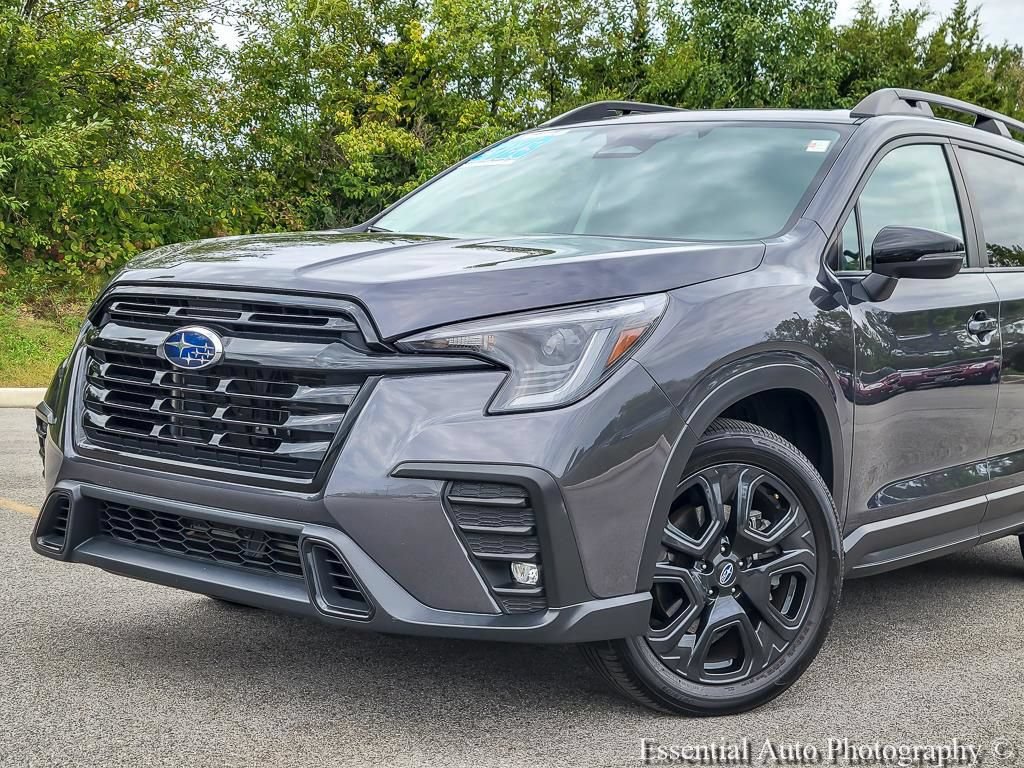 Used 2023 Subaru Ascent Onyx Edition AWD/4WD image 2