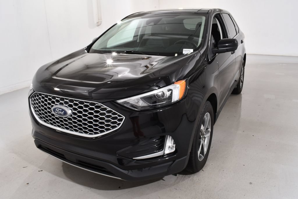 Used 2023 Ford Edge SEL w/ Convenience Package AWD/4WD image 2
