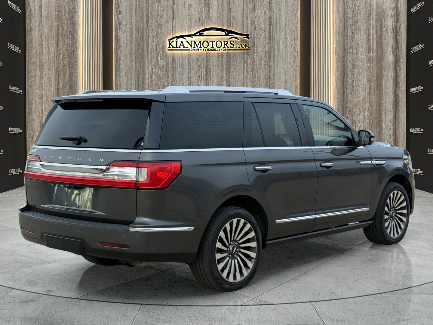 Used 2018 Lincoln Navigator Reserve w/ Technology Package image 7