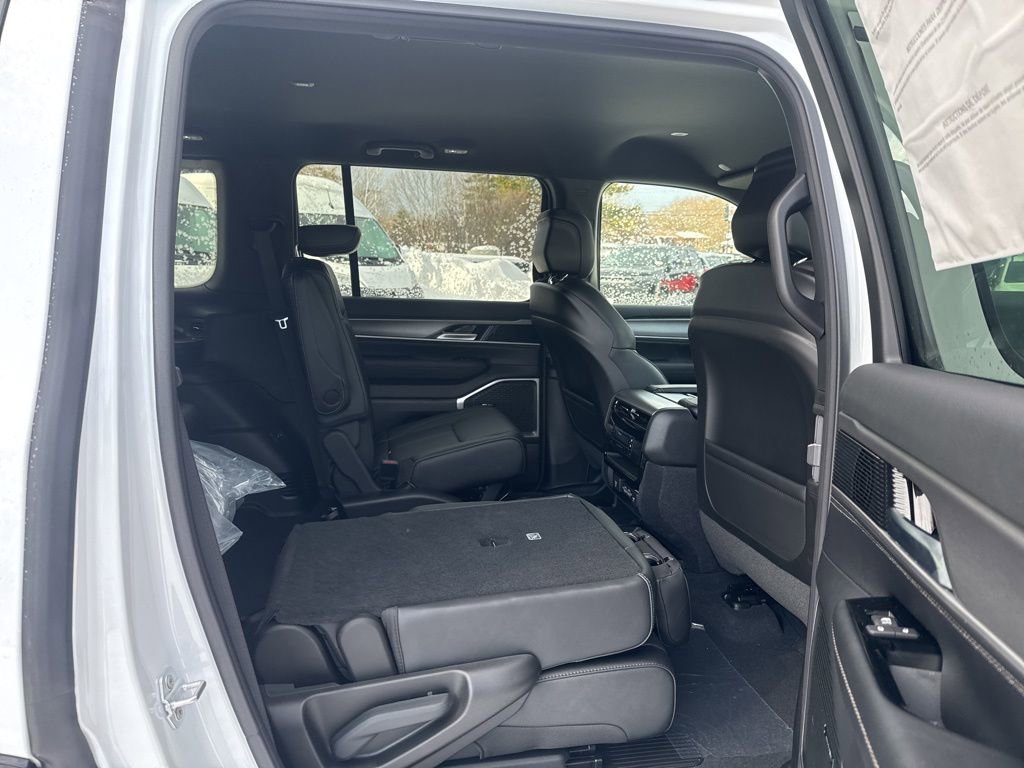 New 2026 Jeep Grand Wagoneer Limited image 27