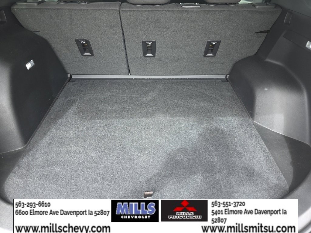 Used 2025 Chevrolet Equinox LT FWD image 17