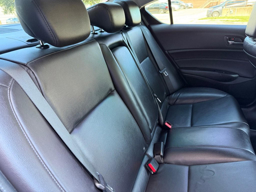 Used 2017 Acura ILX FWD image 21
