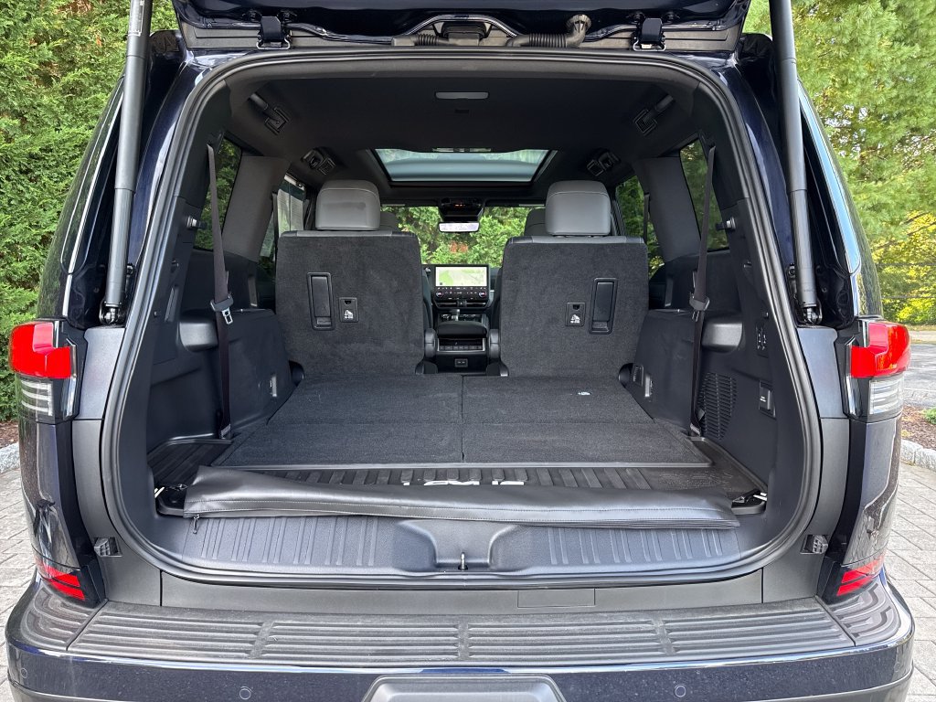 Used 2026 Lexus GX 550 w/ Accessory Package (31) AWD/4WD image 13