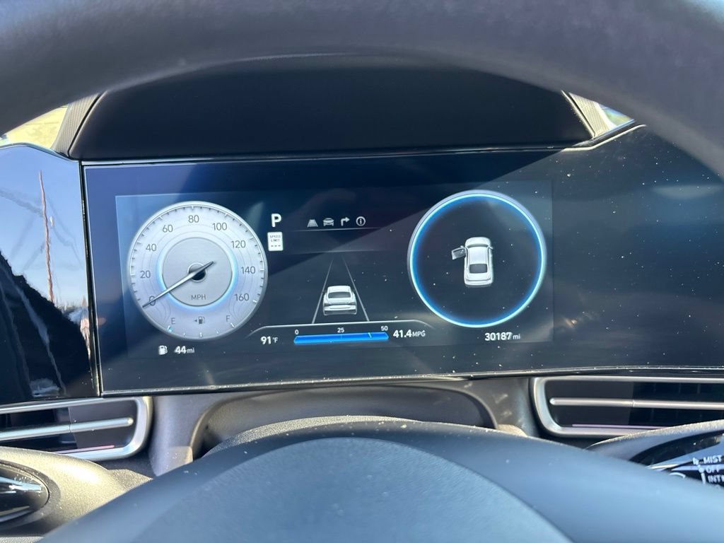 Certified 2024 Hyundai Elantra SEL FWD image 22