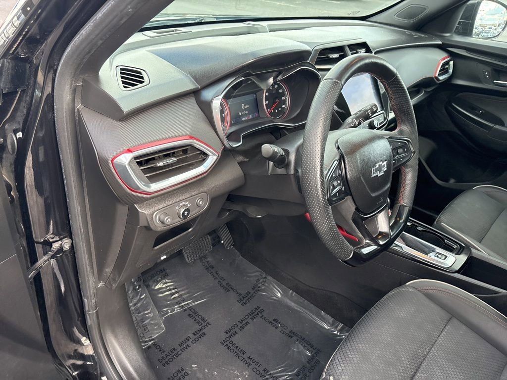 Used 2022 Chevrolet TrailBlazer RS w/ Sun and Liftgate Package image 29