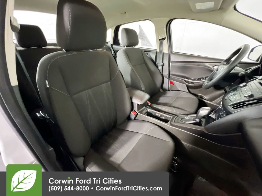 Used 2016 Ford Focus SE image 17