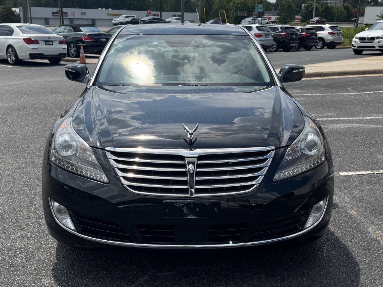 Used 2016 Hyundai Equus Signature RWD image 2