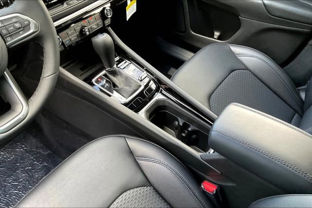 New 2026 Jeep Compass Latitude w/ Quick Order Package 29K image 7