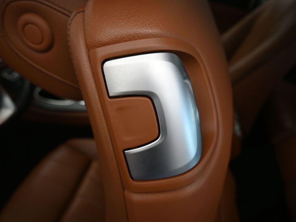 Used 2019 Mercedes-Benz E 450 Coupe w/ AMG Line Package image 34