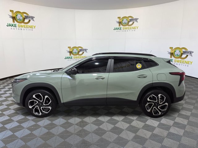 Used 2024 Chevrolet Trax RS w/ Sunroof Package FWD image 6
