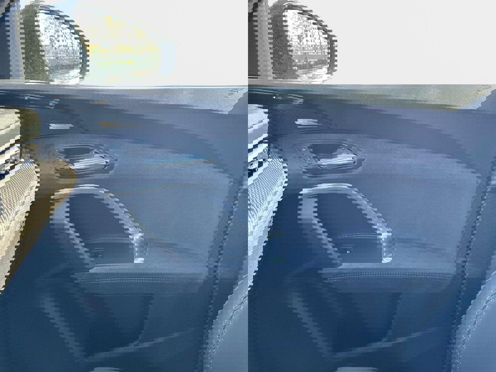 New 2025 Audi SQ5 Premium Plus image 24