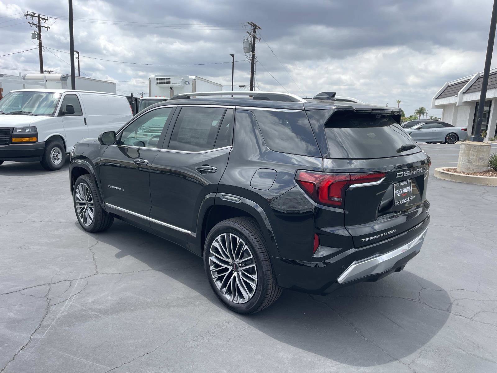 New 2026 GMC Terrain Denali AWD/4WD image 7