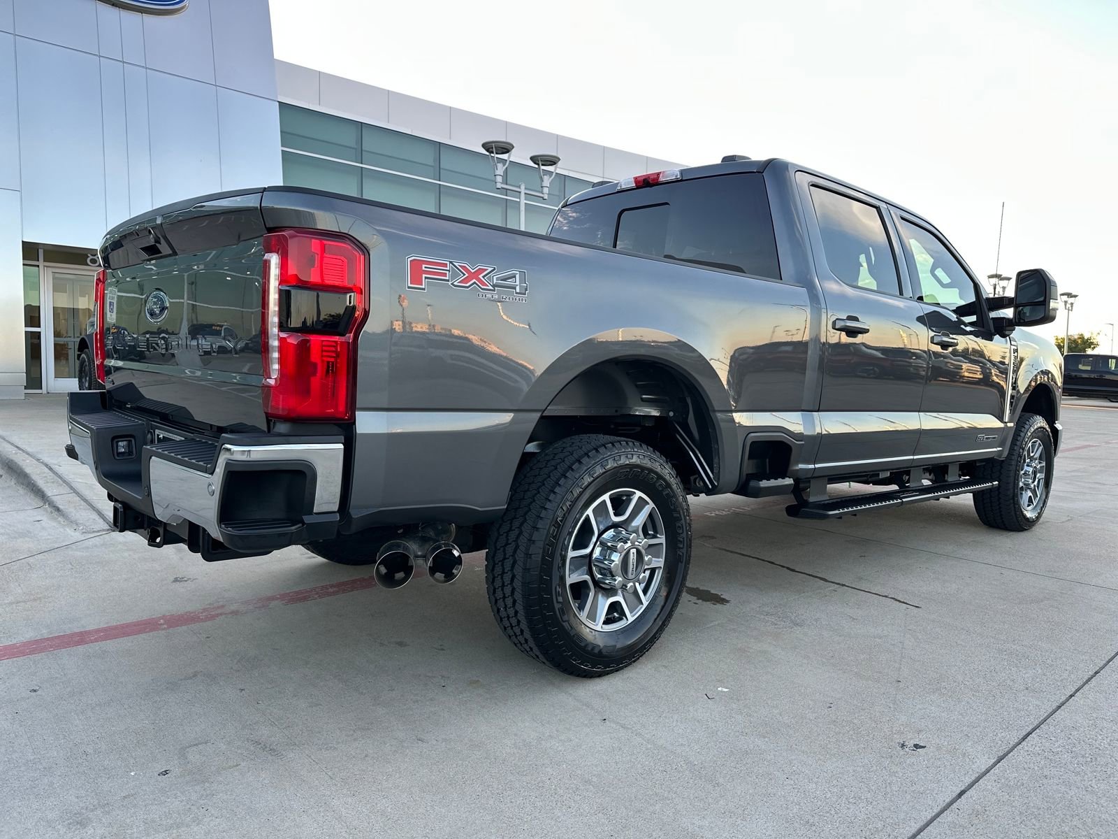 New 2026 Ford F350 Lariat w/ Lariat Premium Package image 5