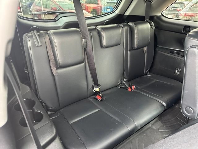 Used 2016 Toyota Highlander Limited Platinum w/ Four Season Floor Mat Package AWD/4WD image 15