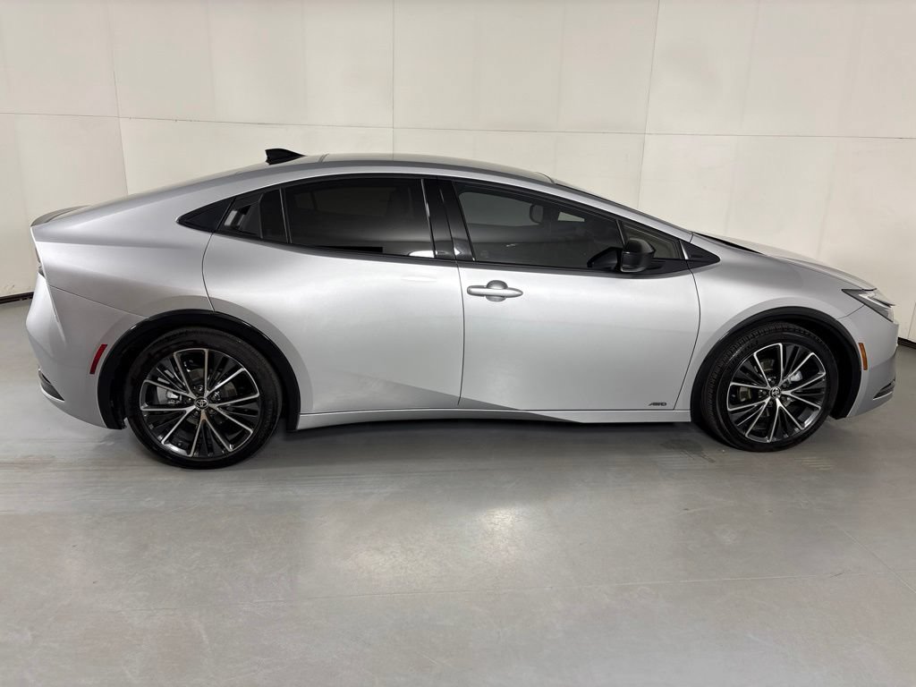 Used 2026 Toyota Prius Limited AWD/4WD image 9