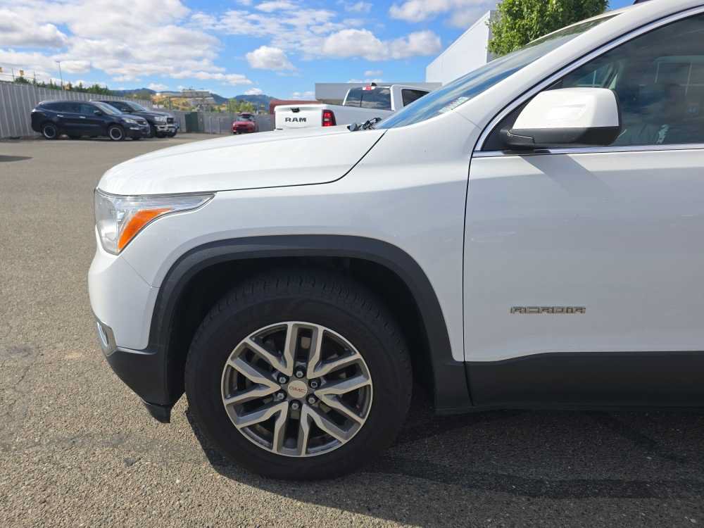 Used 2017 GMC Acadia SLE w/ Driver Alert Package I AWD/4WD image 13
