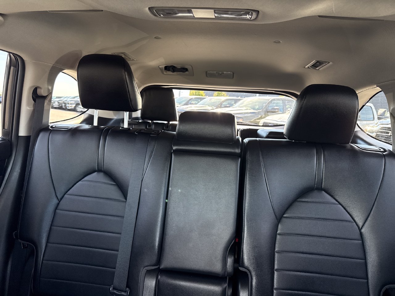 Used 2022 Toyota Highlander XLE AWD/4WD image 24