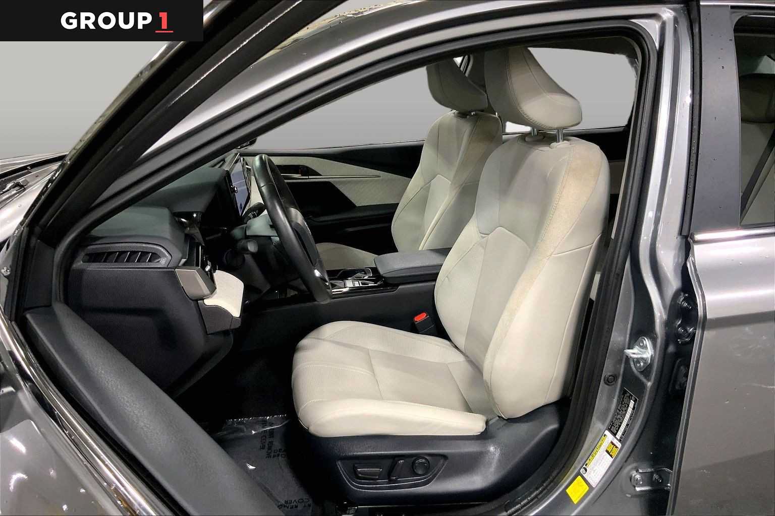 Certified 2025 Toyota Camry XLE AWD/4WD image 8