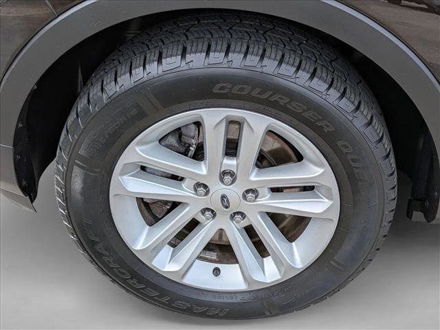 Used 2014 Ford Explorer XLT AWD/4WD image 26