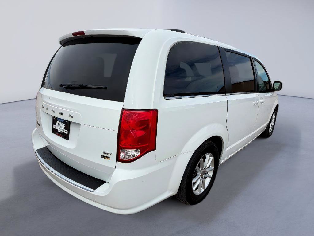 Used 2018 Dodge Grand Caravan SXT FWD image 5