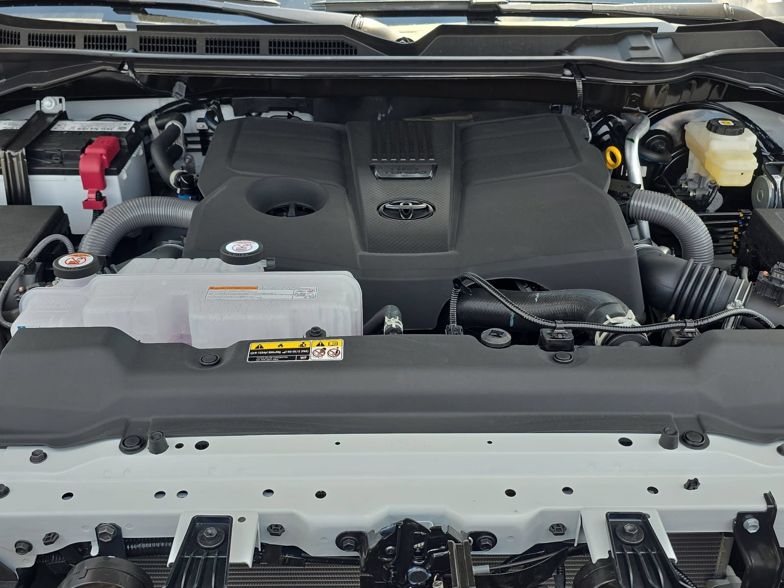 New 2026 Toyota Tundra Limited AWD/4WD image 30