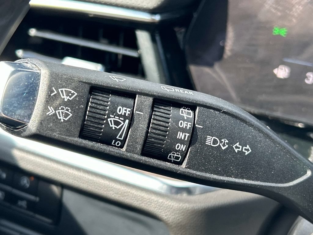 Used 2025 Chevrolet Tahoe Premier AWD/4WD image 28