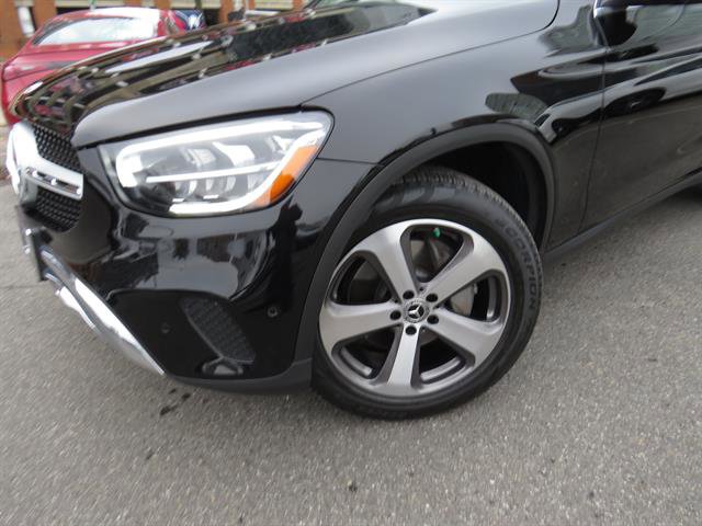Certified 2022 Mercedes-Benz GLC 300 4MATIC Coupe image 23