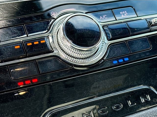 Used 2022 Lincoln Corsair AWD w/ Premium Package image 21