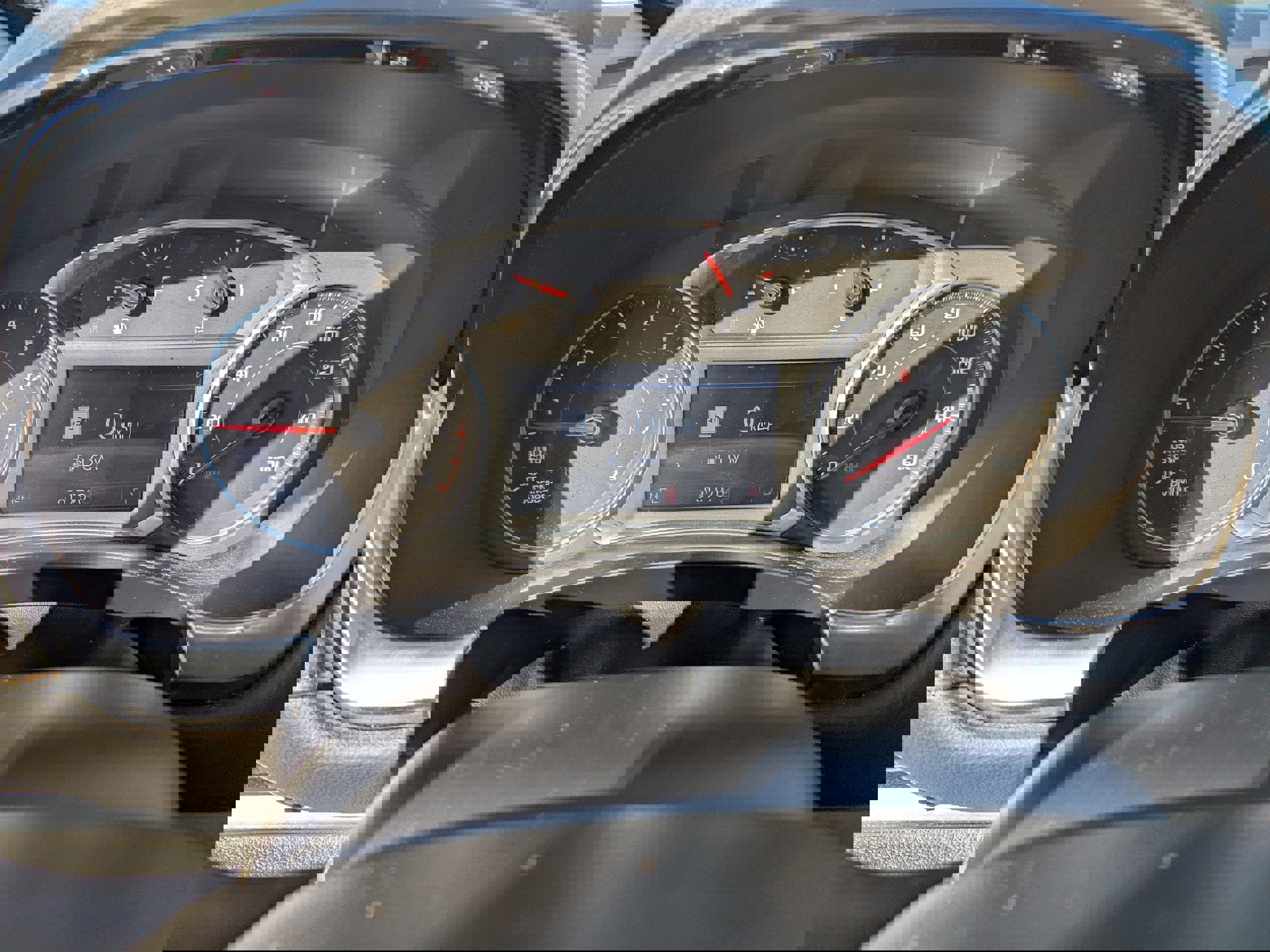 Used 2020 Chevrolet Traverse LT w/ LT Premium Package image 26