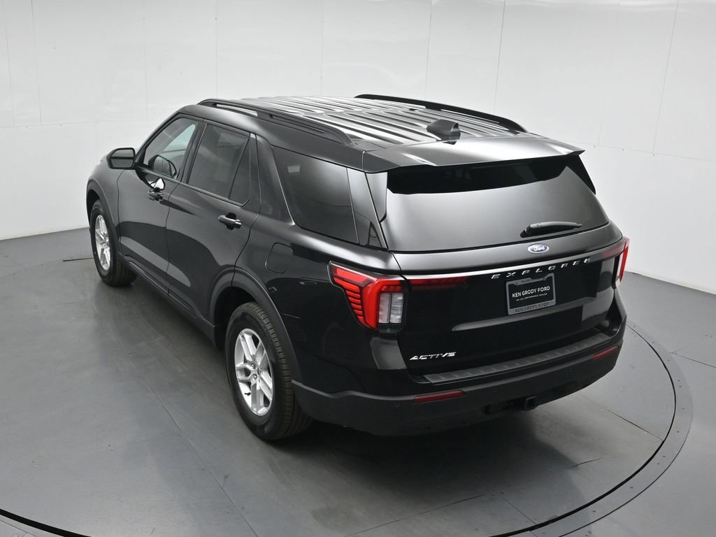 New 2026 Ford Explorer Active RWD image 40
