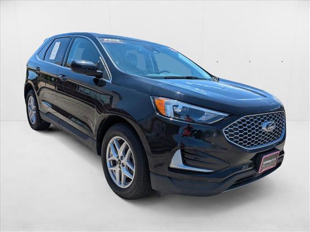 Used 2023 Ford Edge SEL image 3