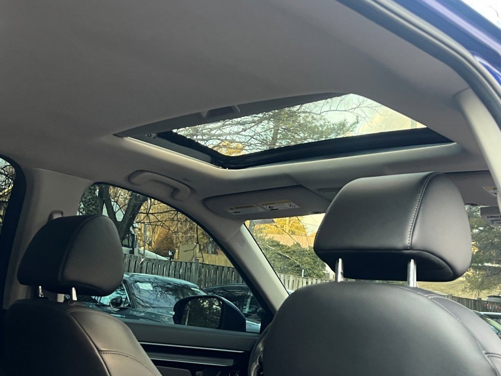 Used 2024 Honda CR-V EX-L image 11