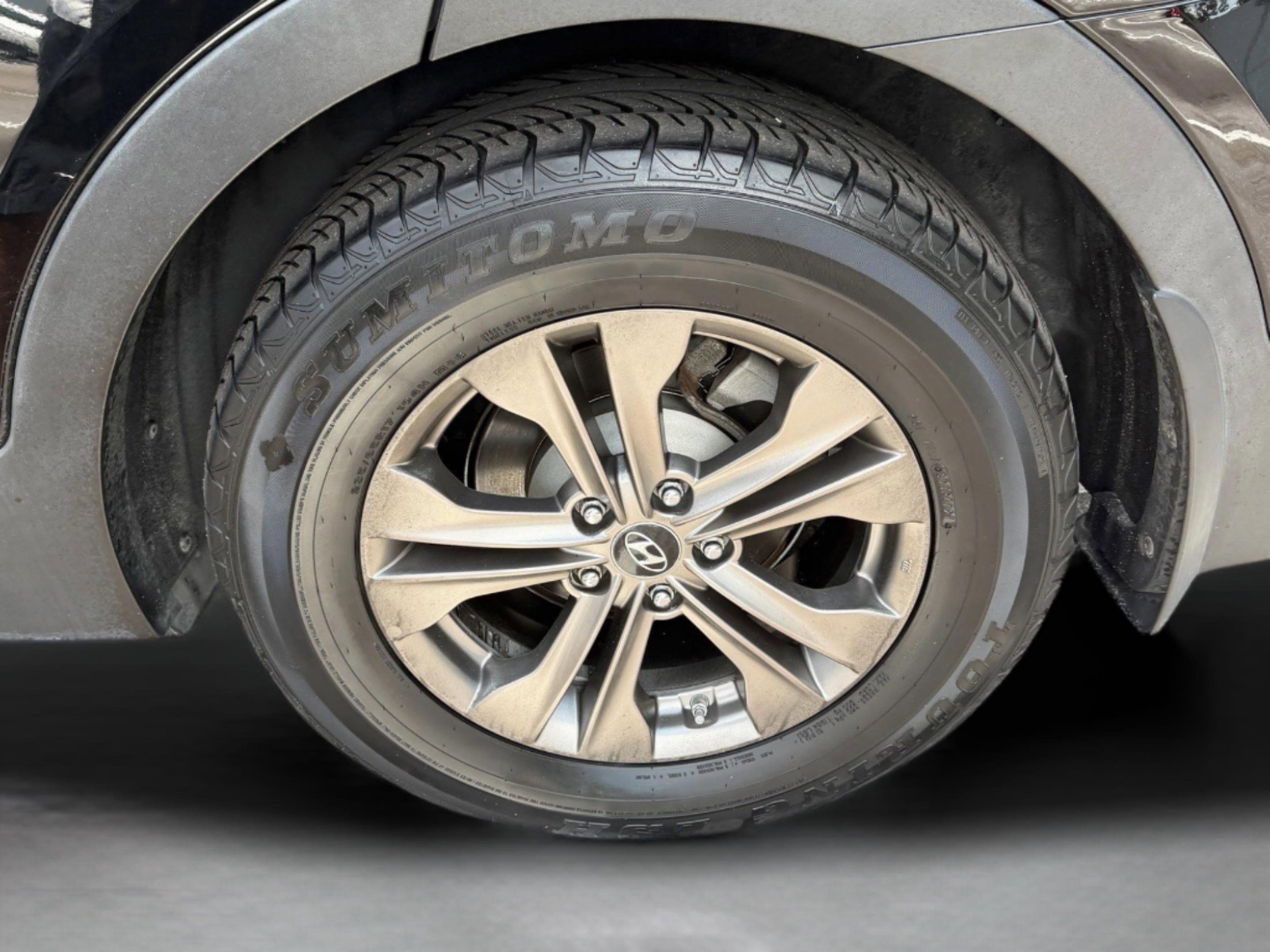 Used 2013 Hyundai Santa Fe Sport AWD/4WD image 34