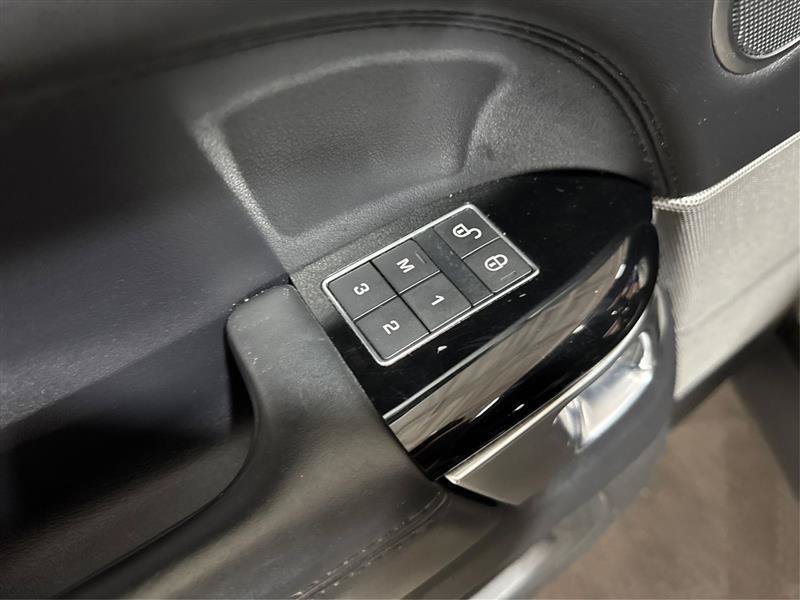 Used 2016 Land Rover Range Rover Sport Supercharged AWD/4WD image 22