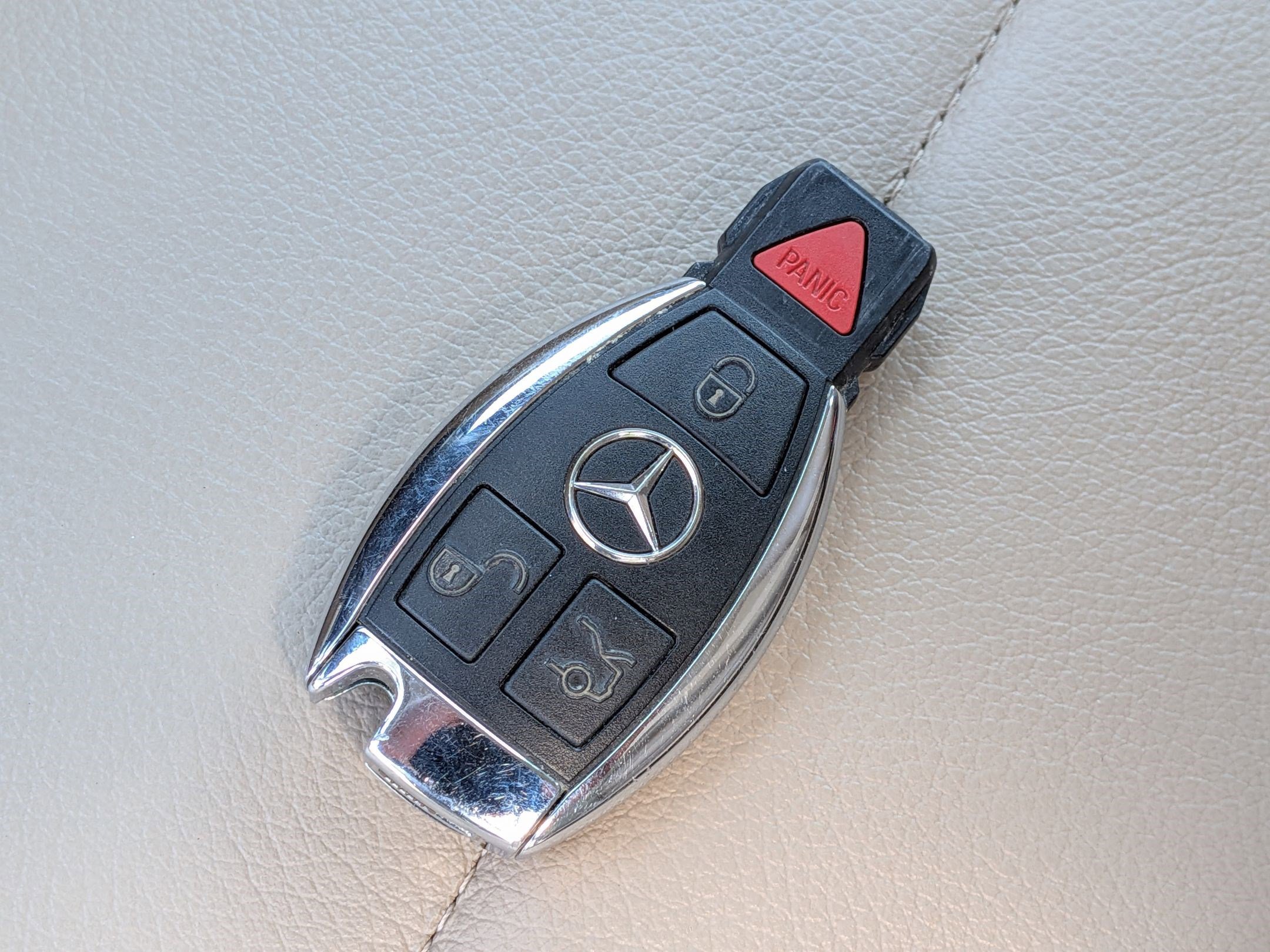Used 2013 Mercedes-Benz E 350 Cabriolet image 36