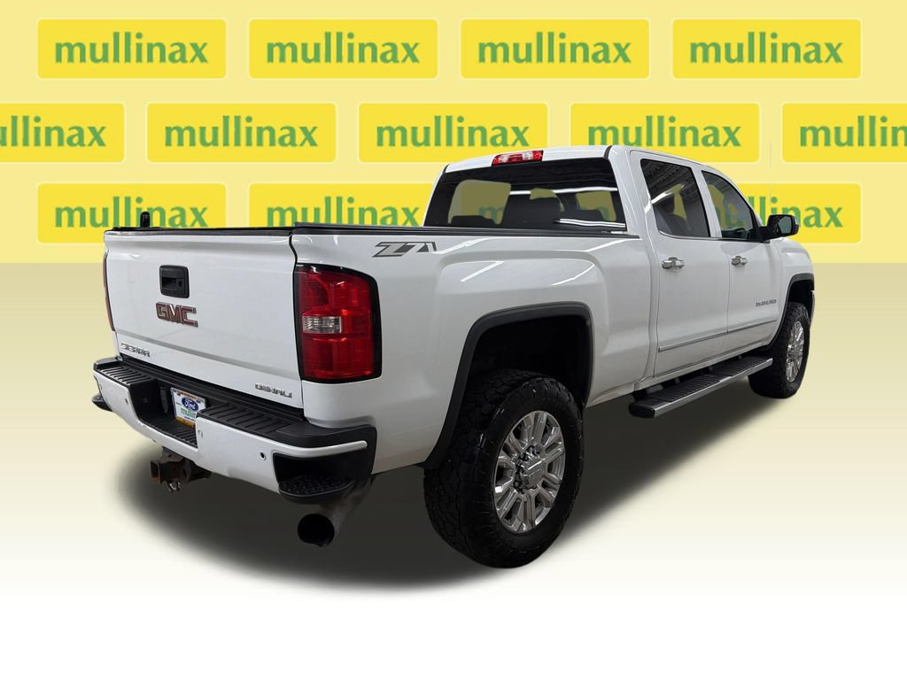 Used 2015 GMC Sierra 2500 Denali w/ Duramax Plus Package AWD/4WD image 3